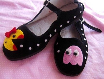 ms-pacman-shoes-1 ms pacman shoes 1 Ms. Pacman Shoes Teach Gamers about Fashion