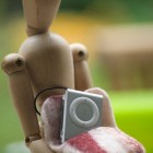 shuffle bacon case 140x140 iPod Shuffle Bacon case