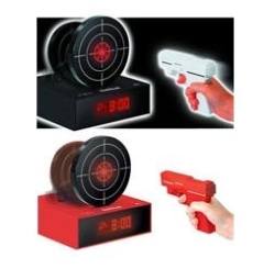 gun oclock 2 Gun Alarm Clock that makes You Go BANG!