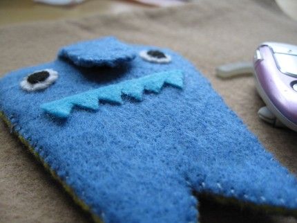 bluetooth earpiece holder craft