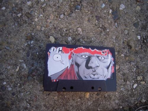 Batman Wallet Turns Out To Be a Thug Proof Cassette Tape Batman Wallet Turns Out To Be Thug-Proof2