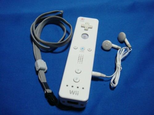 ipod mod for wiimote is pretty ingenious1 iPod Wiimote Mod is Pretty Ingenious