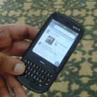 palm pixi smartphone images