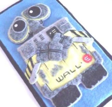 wall e felt iphone case is too cute to resist2 Wall E Felt iPhone Case Is Too Cute To Resist