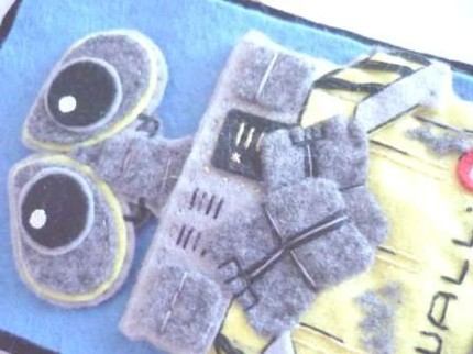 cool iphone case wall-e design