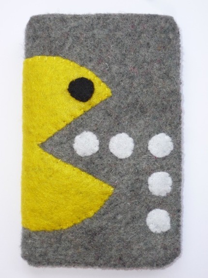 cool pacman iphone pouch