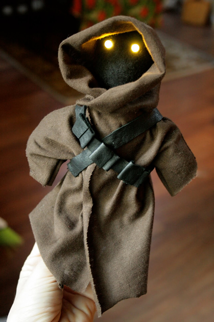 Jawa Doll With Sparkling LED Eyes1 Star Wars Jawa Doll With Sparkling LED Eyes