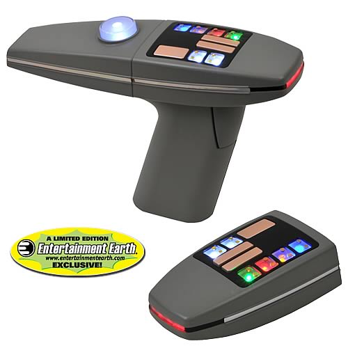 Star trek the motion picture phaser replica Star Trek: The Motion Picture Electronic Phaser Replica is the Geeky Gift this Christmas