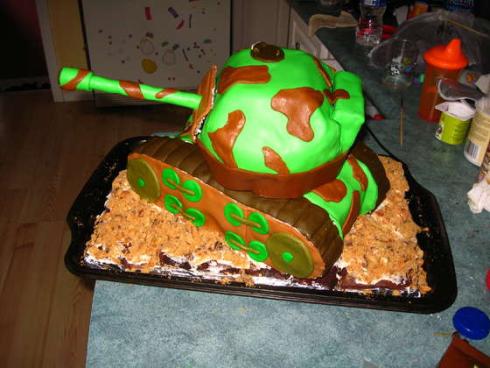 Tank Cake Moving Geeky Tank Cake for Christmas