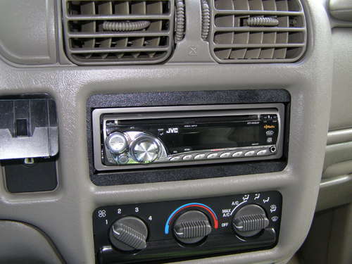 fake car stereo diy 2 16 Anti Theft Gadgets and Designs to Deter Thieves