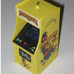 pacman arcade game christmas ornament