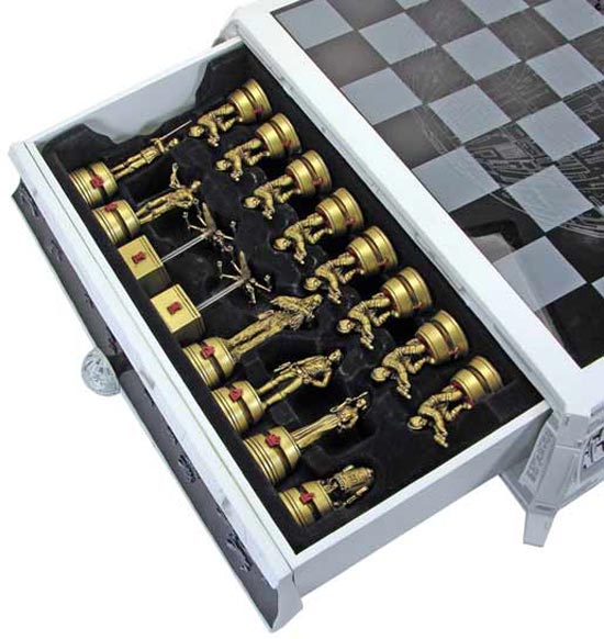 star wars chess set111111 Star Wars Chess Set: The Geeky Face of Chess