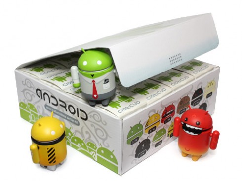 android toy1 Bring yourself Luck with Colorful Google Android Mascot Robots Designed by Andrew Bell