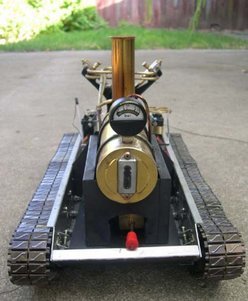 The RC Live Steampunk Tank is What Every Kid would Want in his Toys Army RC steamtank on road The RC Live Steampunk Tank is What Every Kid would Want in his Toys Army