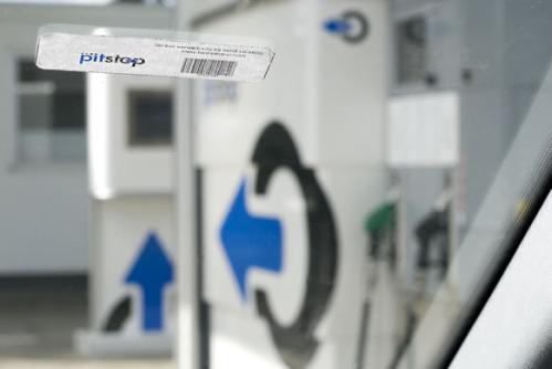 tankpitstop robot RFID TankPitstop Robot Fills Your Car with Fuel without You Having to Lift a Finger!