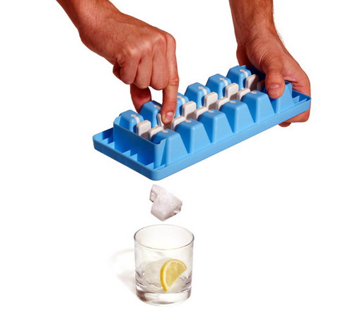 QuickSnap ice tray1 QuickSnap Ice Tray Is a Thoughtful Innovation