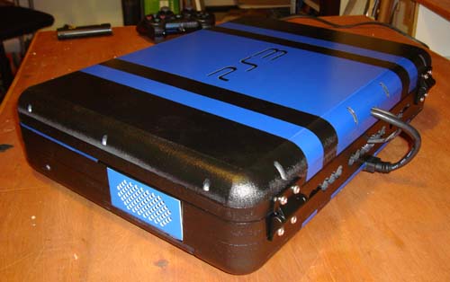 benheck ps3 laptop 2 Benheck Unveils the HDMI Enabled PS3 Laptop Mod