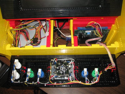 pacmanarcadelego2 Pacman Arcade Game Made of Legos? Believe It