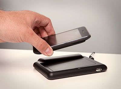 AirVolt Wireless Phones Charger lets You Charge Your Phone Anywhere Anytime AirVolt phone charger Dock AirVolt Wireless Phones Charger lets You Charge Your Phone Anywhere Anytime