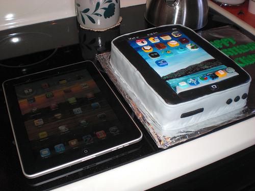 Cool iPad Birthday Cake An iPad cake for celebrations