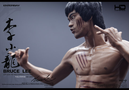 Bruce Lee Statue