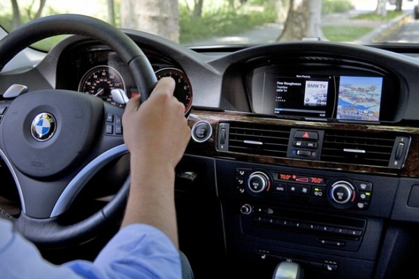iPod Out BMW’s Latest iPod Out Feature for iPhone & iPod Touch Enhances Your Musical Journey!