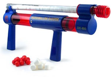marshmallow shooter Marshmallows Shooters are here: Paint Ball Guns – Passé !
