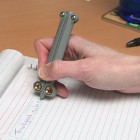 b6e6_butterfly_knife_styled_pen_inuse