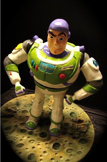 buzzlightyearcake1 Buzz Lightyear Cake Brings Toy Story to Life