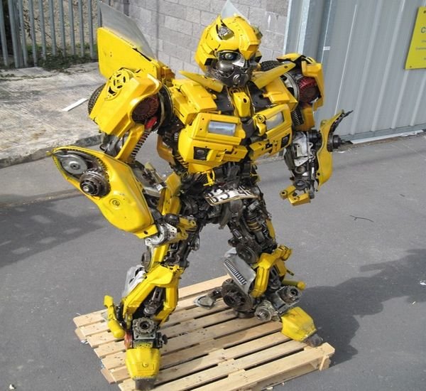 bumblebeerecycled1 Take One Camaro, Recycle, and You Get a Life size Bumblebee Transformer