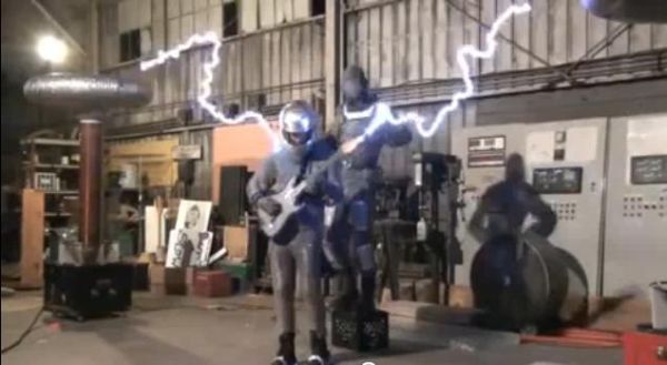 guitar 2 Tesla Guitar Iron Man Performance