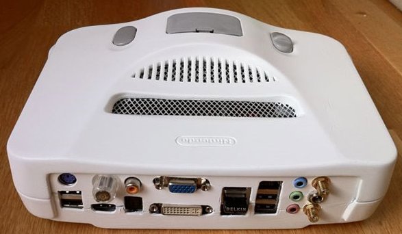 64 hackintosh1 N64 Mac Case Looks Old on the Outside, New on the Inside