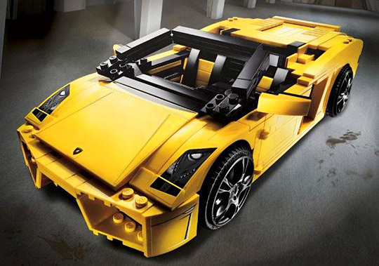 LEGO Lamborghini Gallardo LP560 4 Kit 01 Lego Lamborghini is the Coolest Set Ever