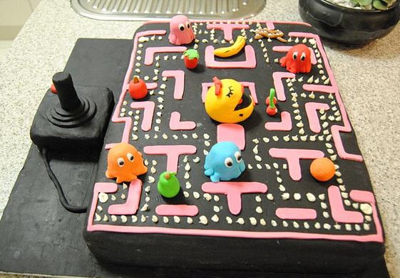 Ms Pacman Cake 1 Ms. Pac Man Cake is Sweet and Sassy