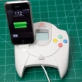 Sega Dreamcast Controller Turned iPhone Dock Mod