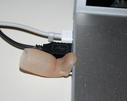finger-usb-flash-drive-9