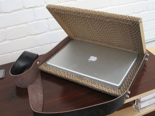 laptop-case-cardboard-1