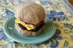 walyou-post-roundup-13-knitted-cheeseburger