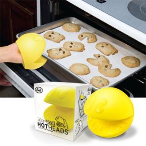 pacman-oven-mitts