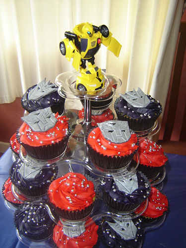 bumblebee transformer cupcakes design