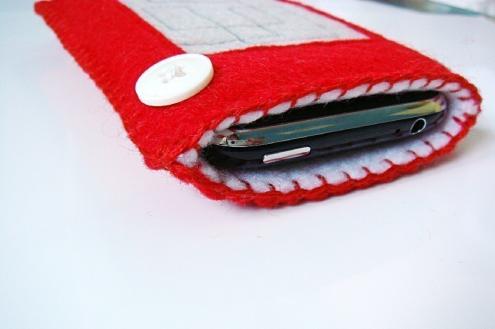 cool etch a sketch iphone sleeve