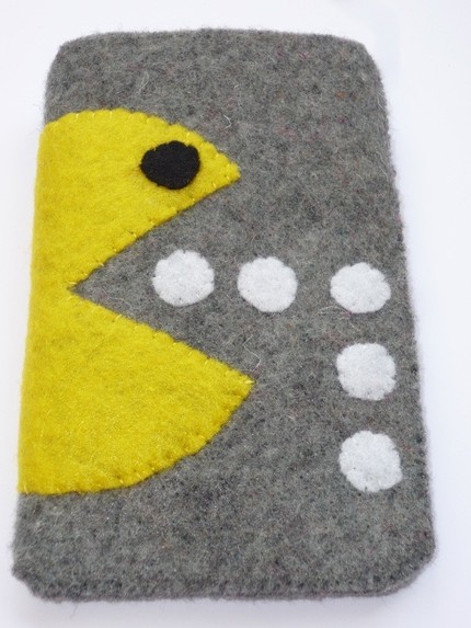 new pacman iphone pouch