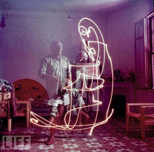 picasso light drawings