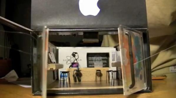 Apple Store Diorama (3)