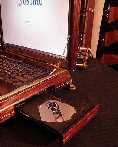 Victorian Laptop (5)
