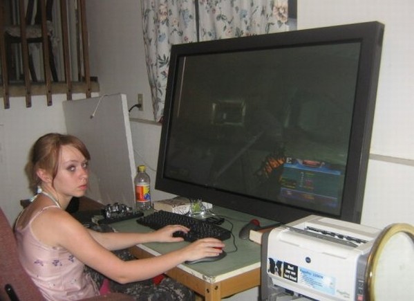 hardcore gaming girl image