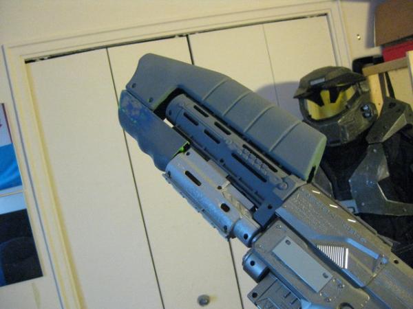 Halo Rifle in Mission