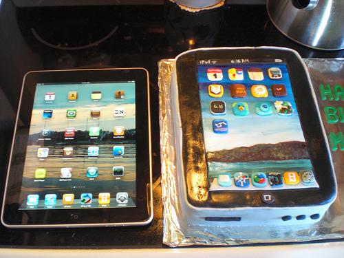 iPad Birthday Cake