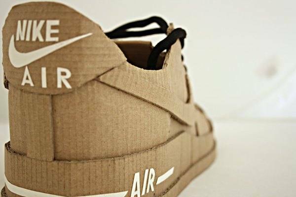 Nike air made up of cardboard (3)