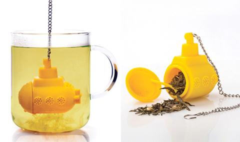 yellow submarine tea infuser design